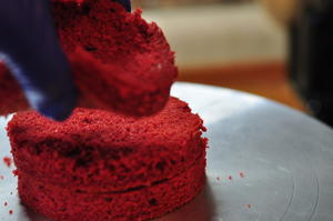私房售卖配方-没有红曲粉的红丝绒蛋糕胚，生日蛋糕，婚礼蛋糕常用的做法 步骤20