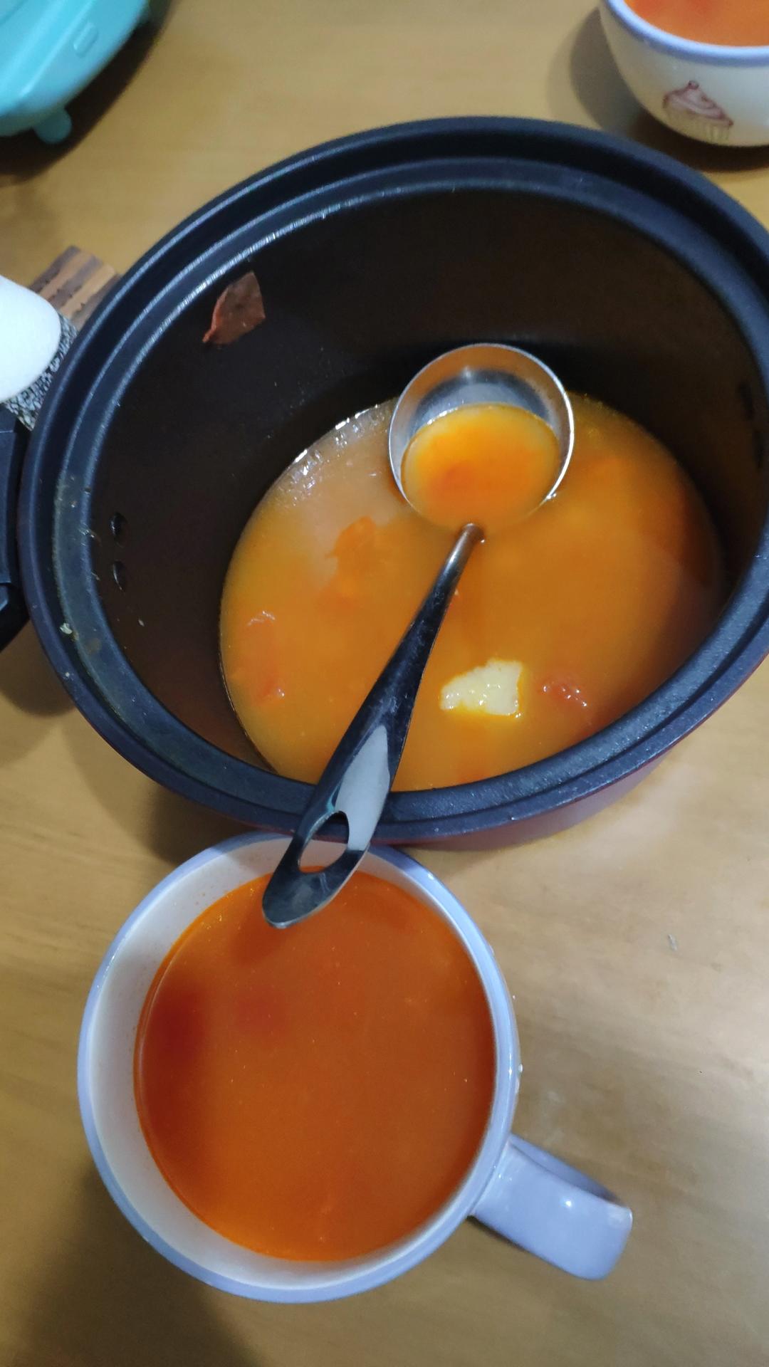 番茄土豆玉米排骨汤