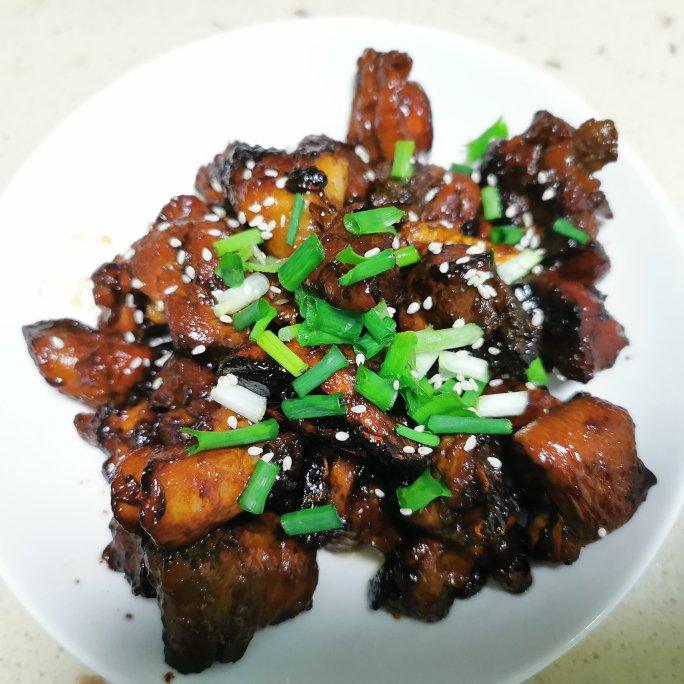 啤酒鸡腿（好吃简单的硬菜）
