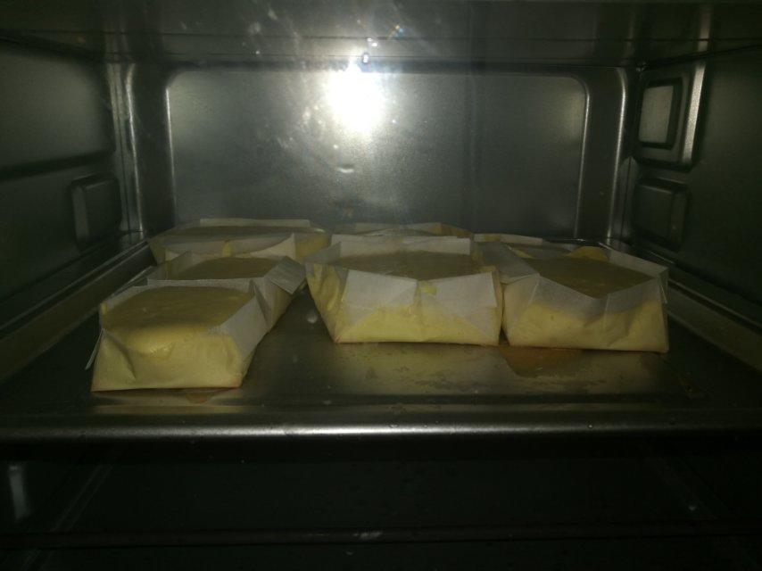 烤箱做蛋糕（戚风蛋糕的做法）