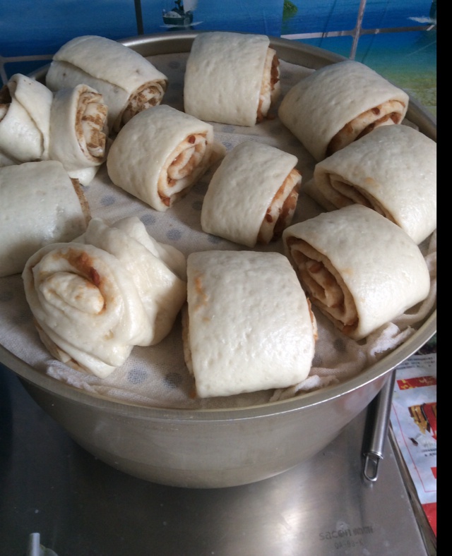 牛奶花生酱花卷