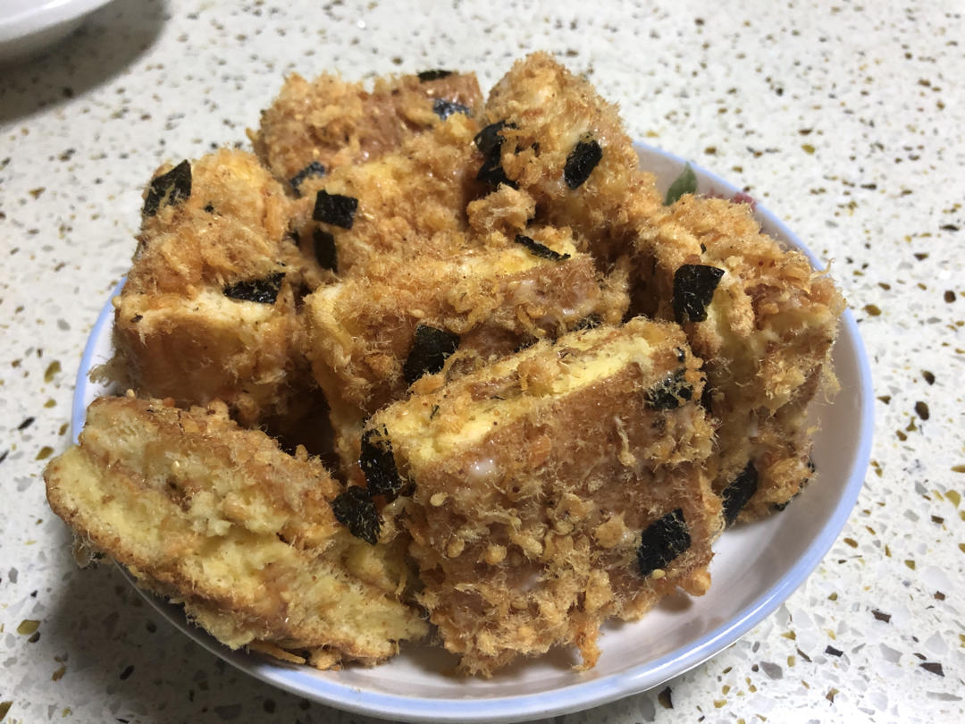 朋友都说比鲍师傅好吃的海苔肉松小贝