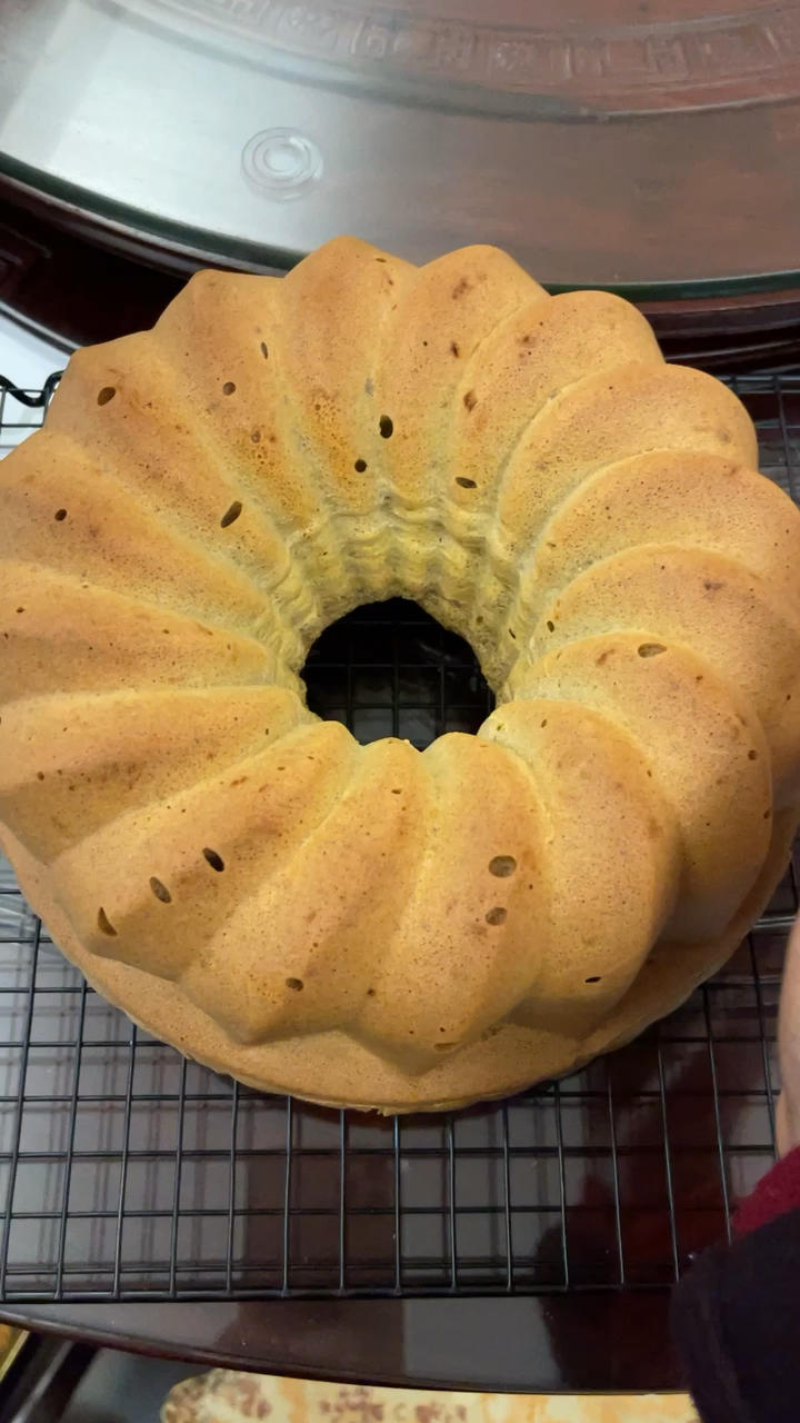 8寸萨瓦林原味蛋糕