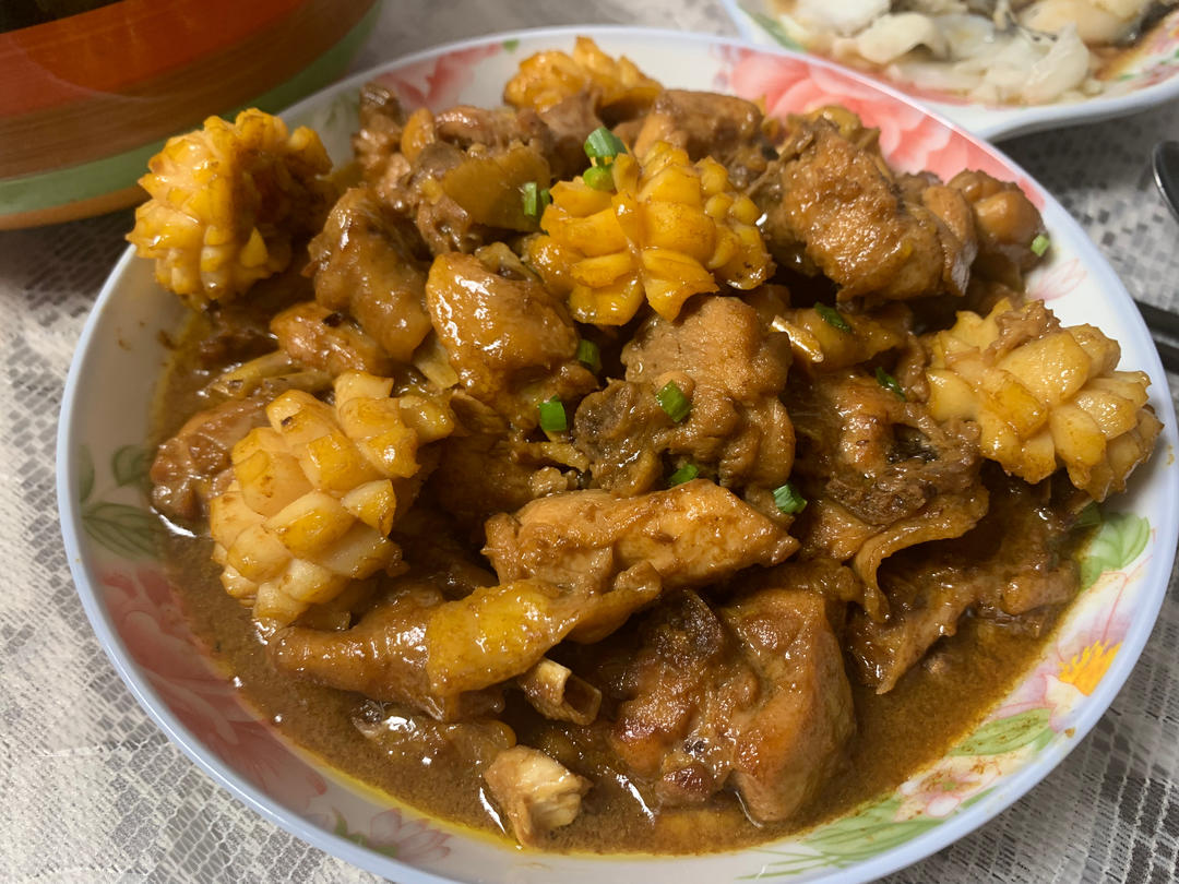 【鲍鱼花螺鸡煲】还是广东人最会吃鸡，鲍鱼花螺只能当配角！