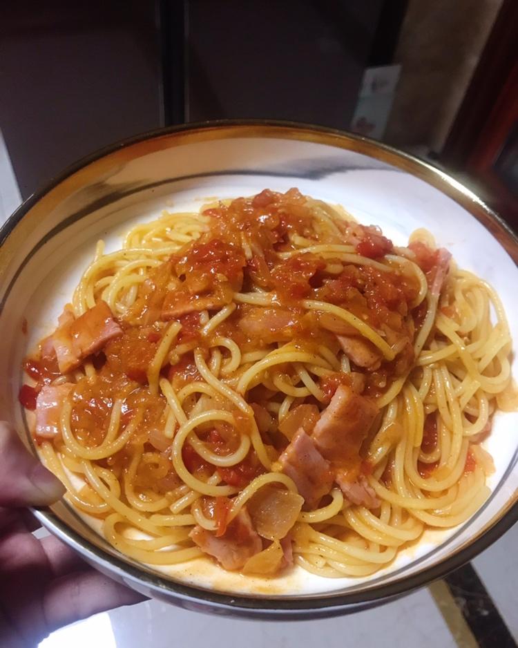 番茄意大利面