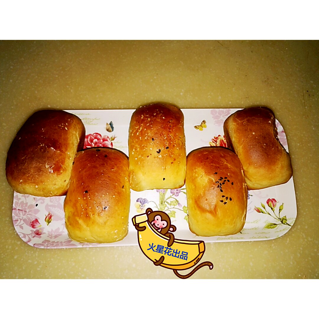 料足奶黄面包