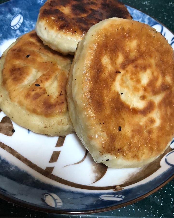 米粒儿123456做的洋葱牛肉馅饼