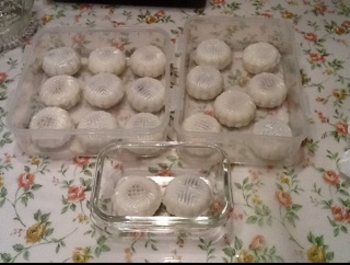 奶黄冰皮月饼
