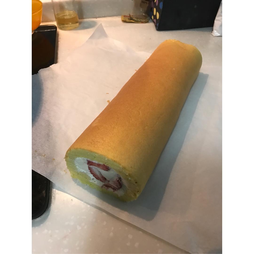 《Tinrry下午茶》教你做基础原味蛋糕卷