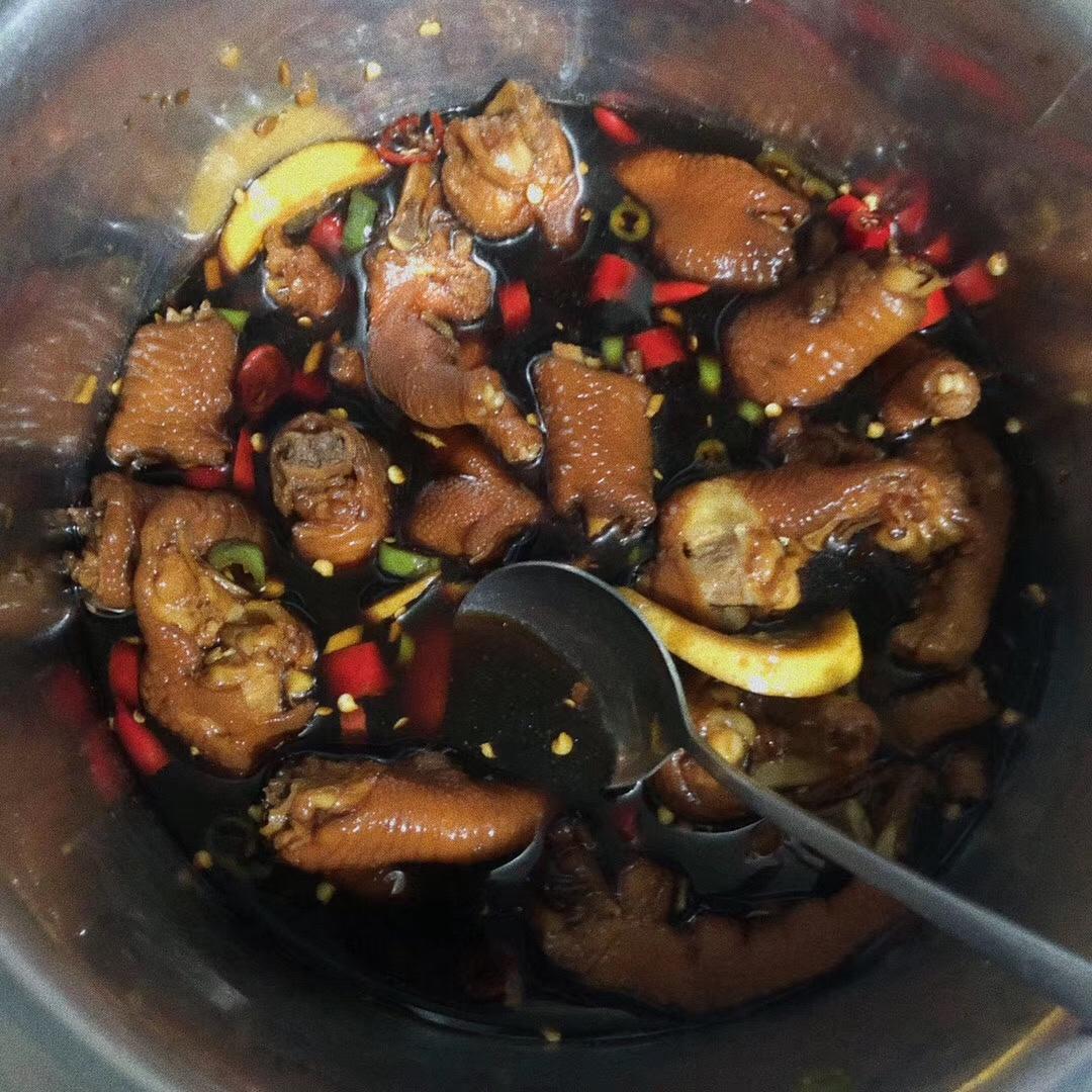 停不下来的秘制凉拌鸡爪