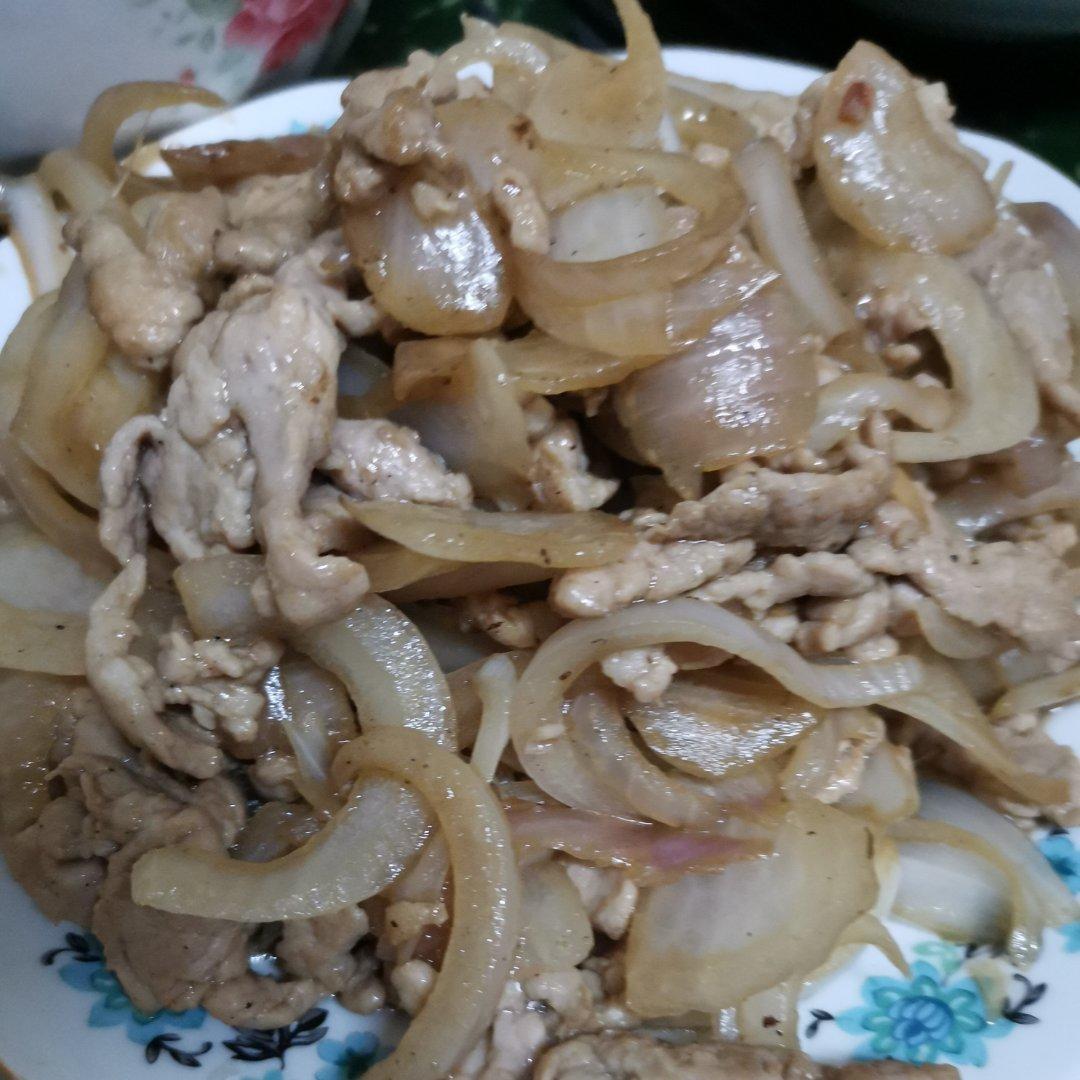 洋葱炒肉（宝宝爱吃）