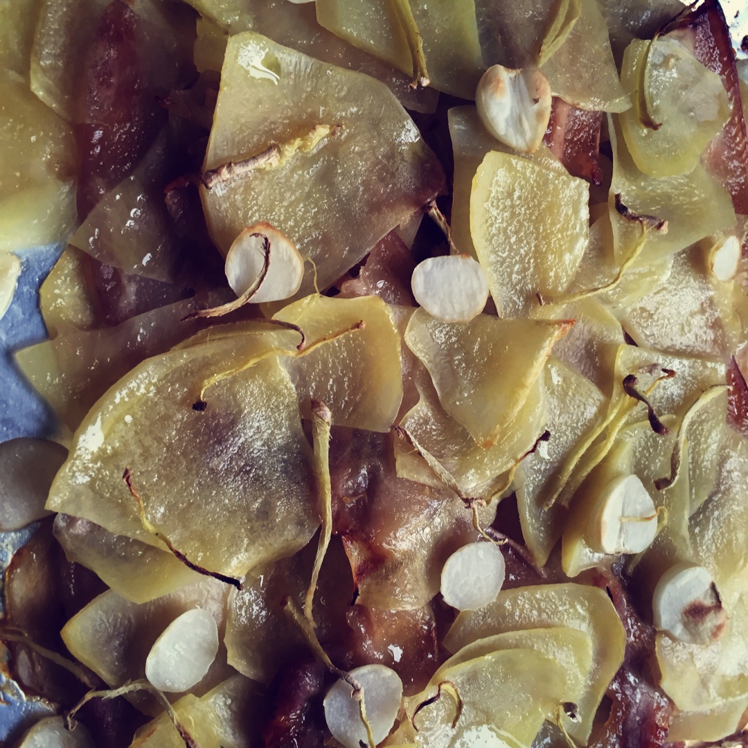 蜜汁五花肉烤土豆