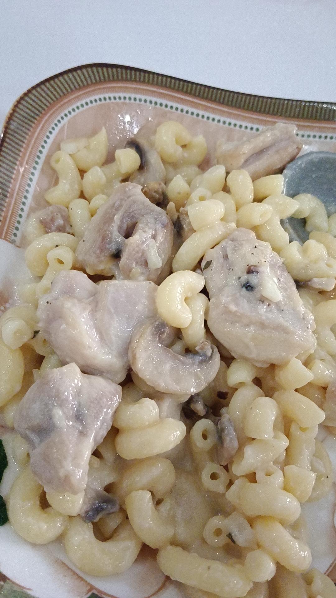 低脂牛奶蘑菇鸡肉意面