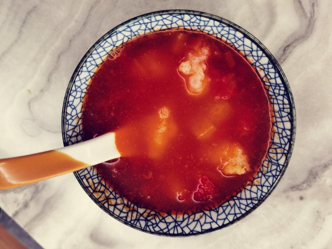 减脂餐｜番茄虾滑粉丝汤，汤鲜味美～