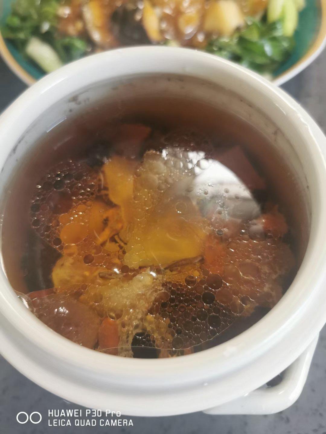 何朝群做的餐馆点单率最高的三款老广原盅炖汤