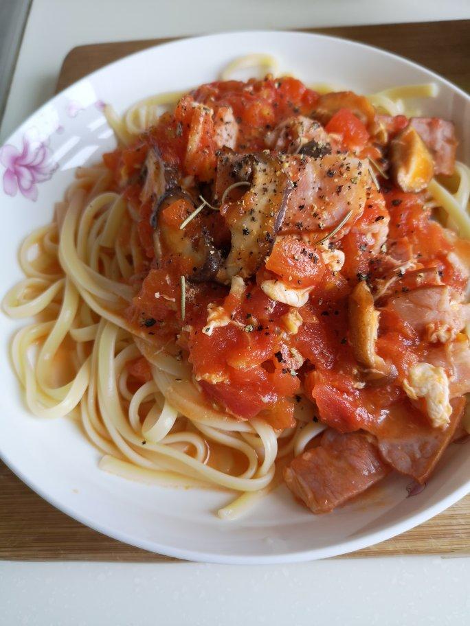 番茄肉酱意大利面