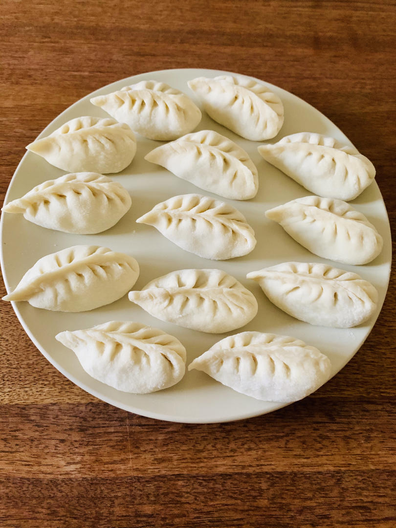 小葵姥姥做的柳叶饺详细包法视频慢动作