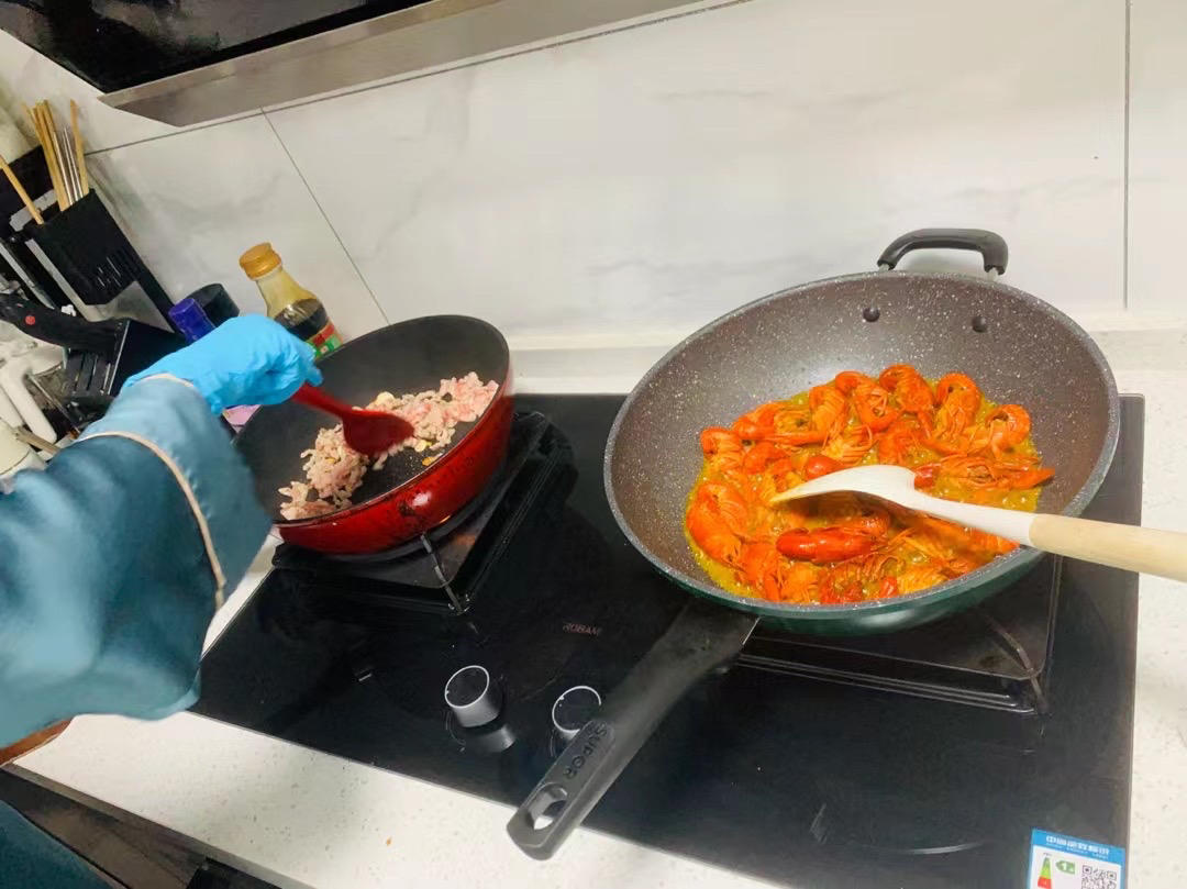 蒜苔炒肉末，三碗米饭都不够吃