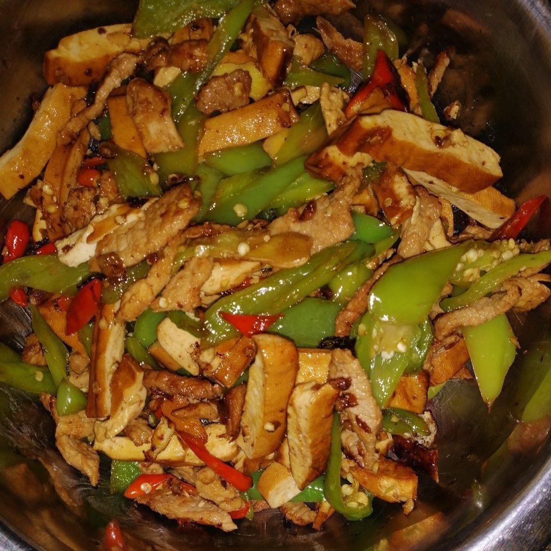 青椒肉丝炒香干