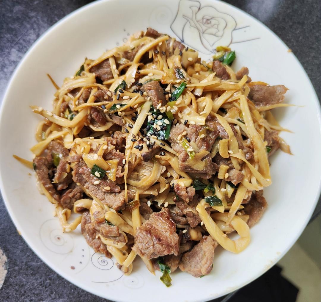 黑椒汁杏鲍菇炒牛肉