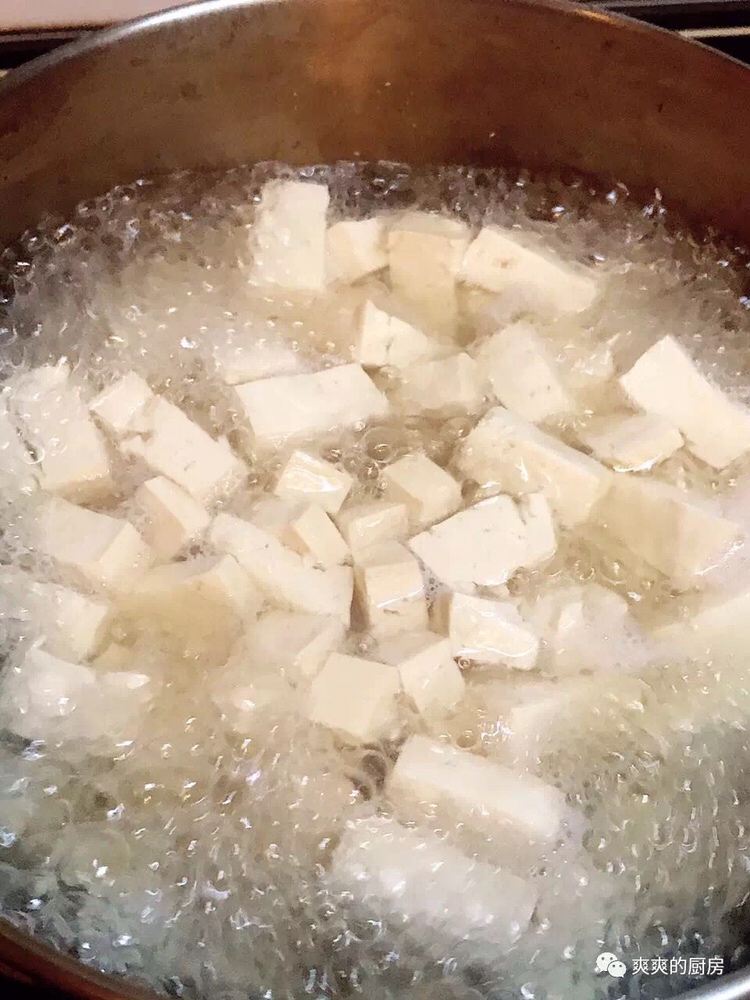 【樉樉的小厨房】香椿拌豆腐的做法 步骤6