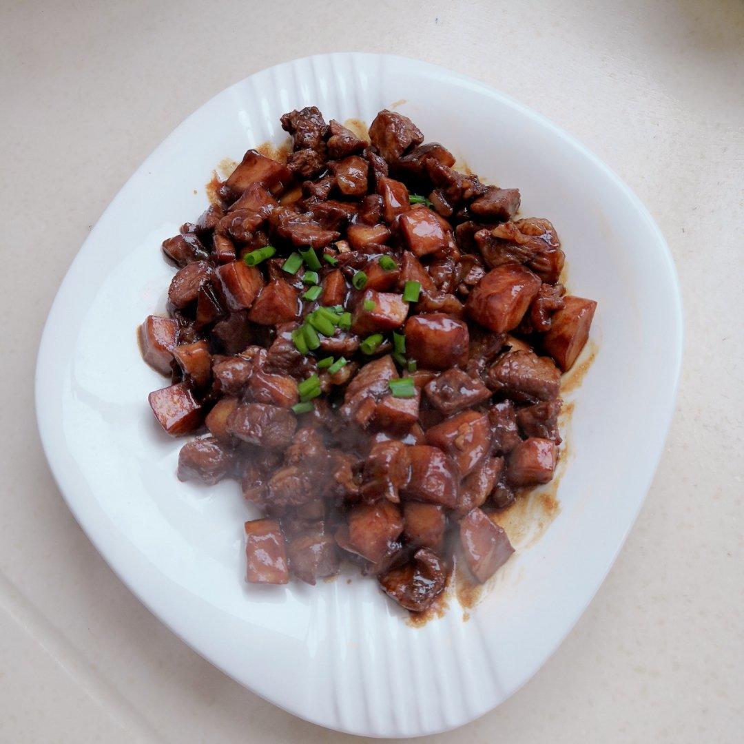 家常菜~杏鲍菇烧牛肉粒