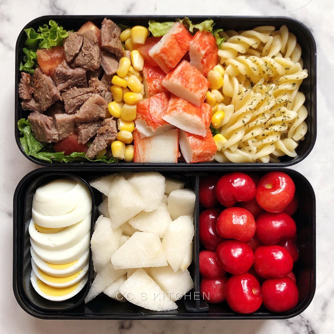 工作日轻食便当2牛肉蟹柳沙拉 持续更新 的做法步骤图 Cc的便当 下厨房