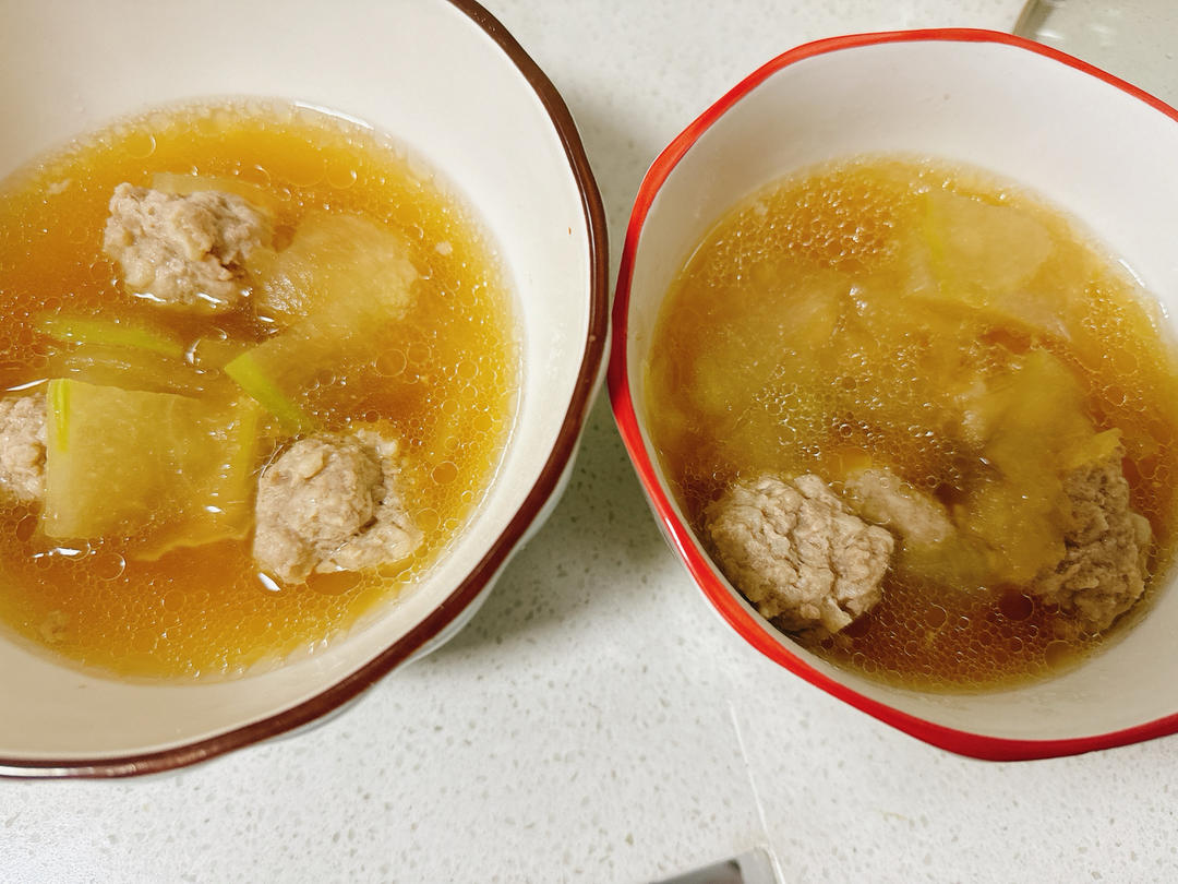 不用油不开油锅【冬瓜肉圆汤】