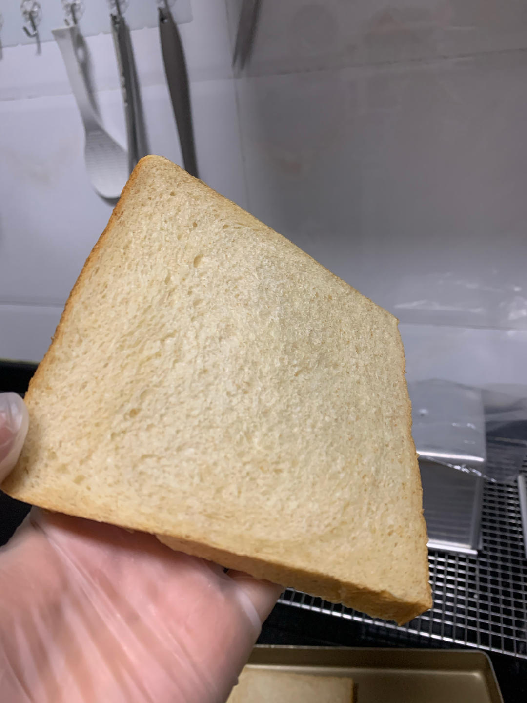 柔软的蜂蜜牛乳全麦吐司