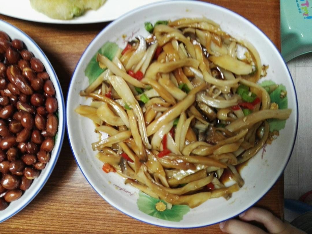 手撕杏鲍菇