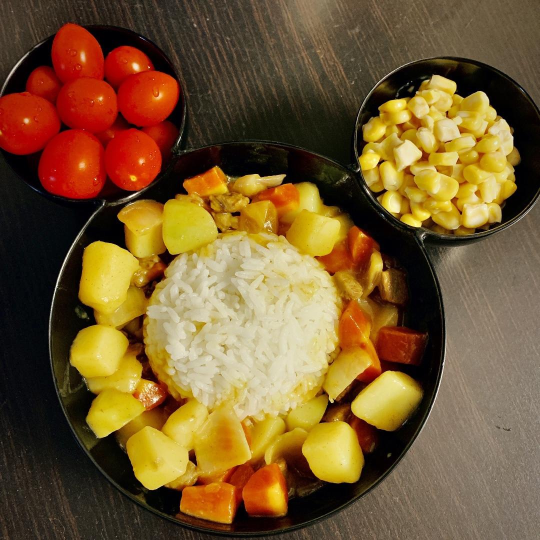 咖喱鸡肉饭