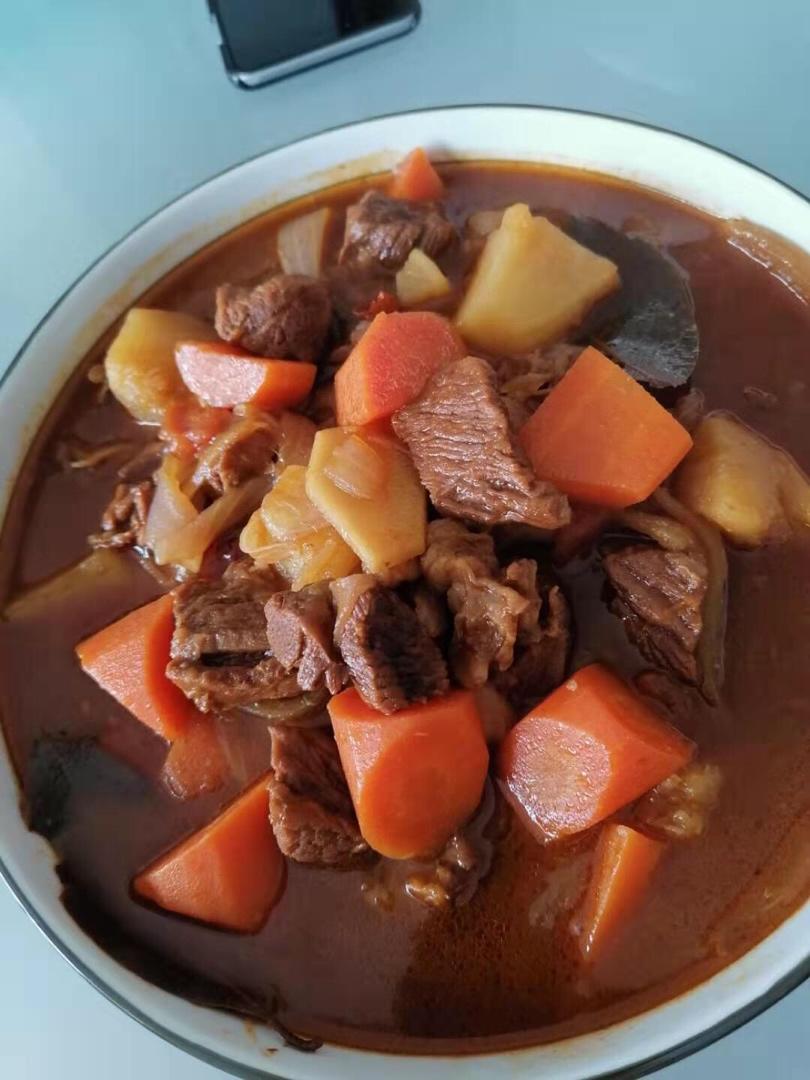 一个话唠包教包会的香浓红烩牛腩