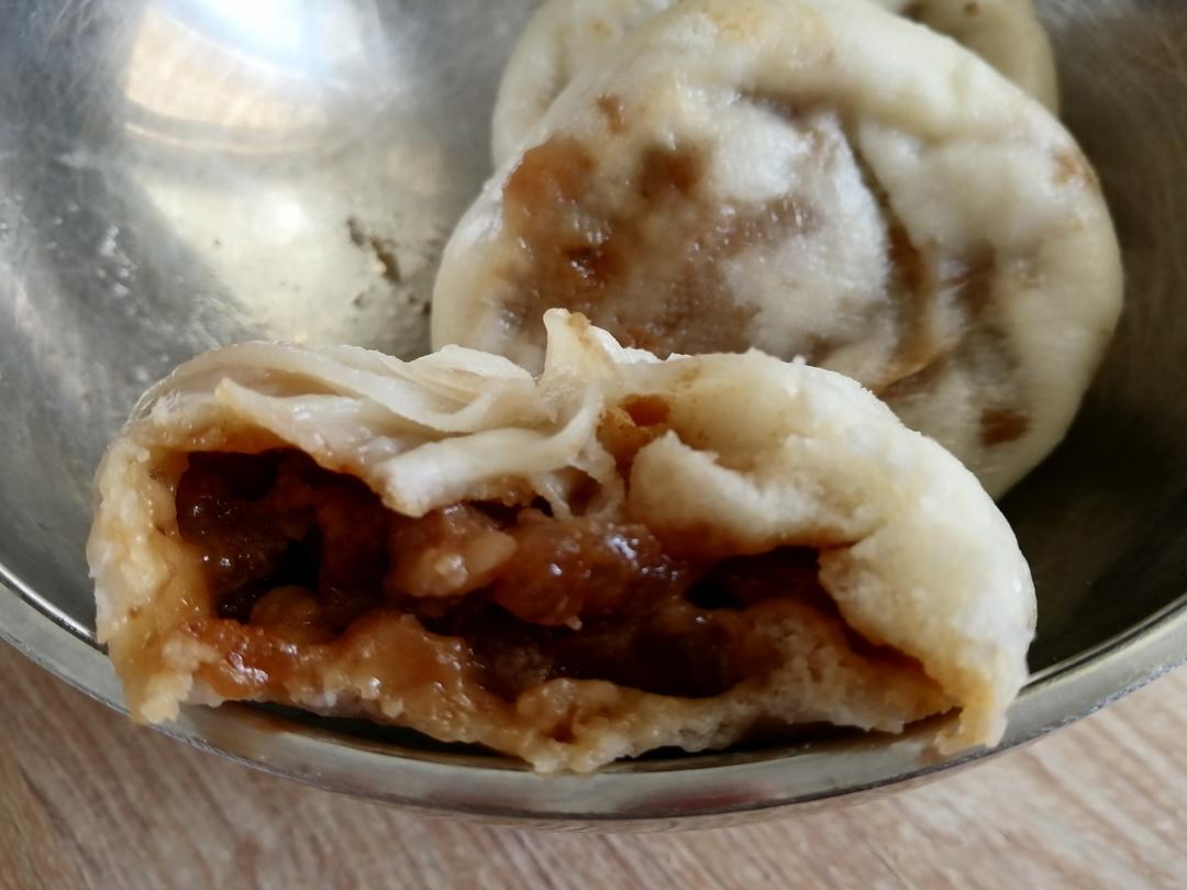 酱肉冬瓜包子Steamed Dumplings Pork & Mellon