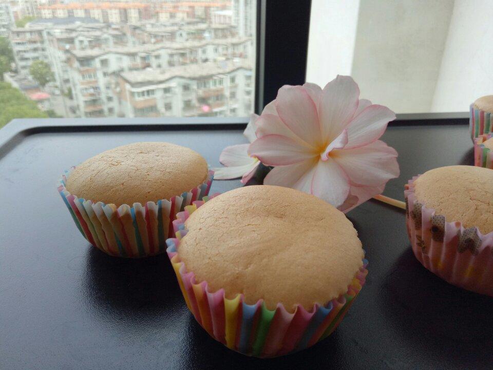 小美版海绵纸杯蛋糕