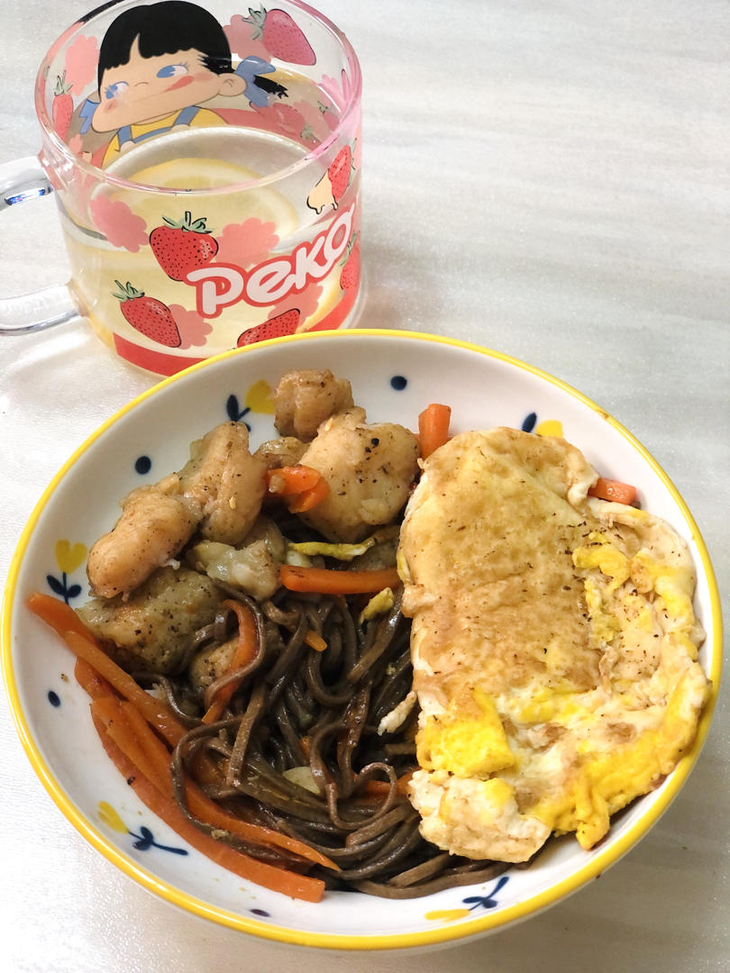 舔盘的荷包蛋焖面