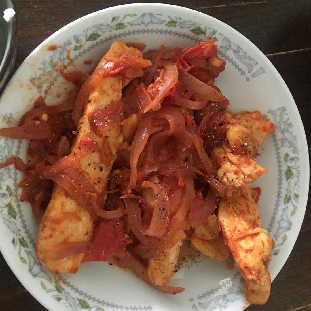 番茄炖鸡胸丨健康·三餐