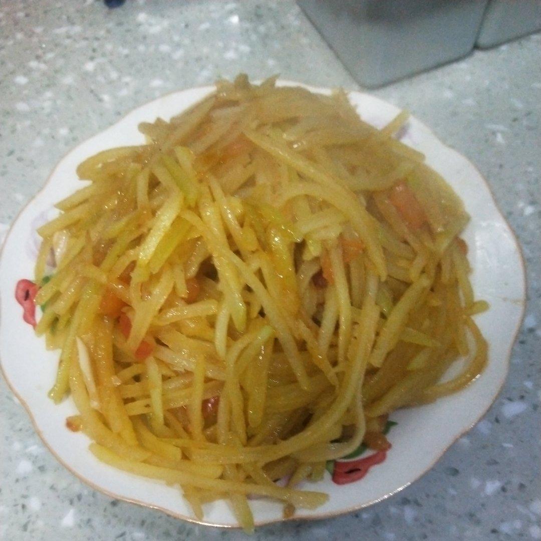 家常素菜西红柿炒土豆丝（番茄炒土豆丝）