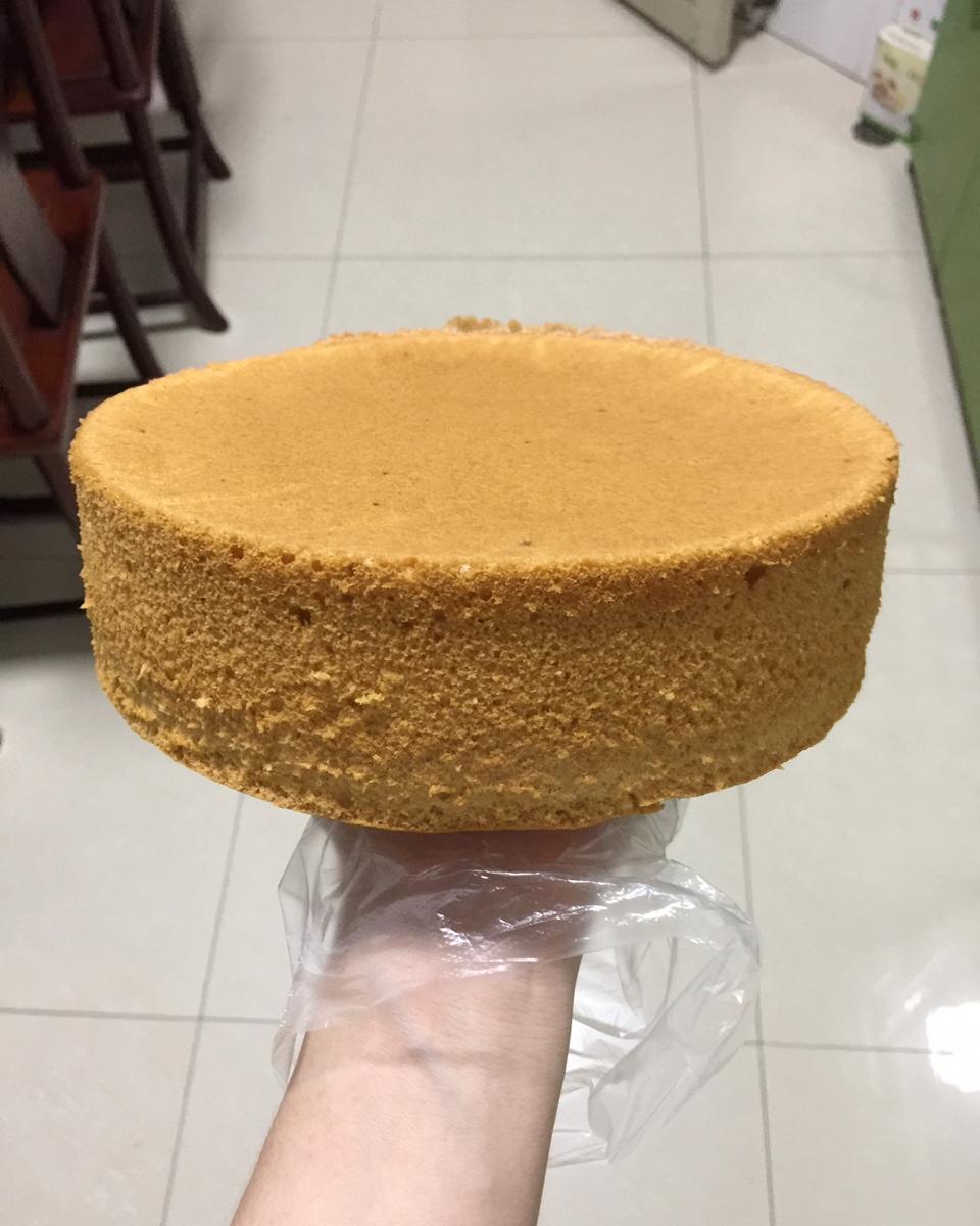 简单好做的8寸戚风蛋糕