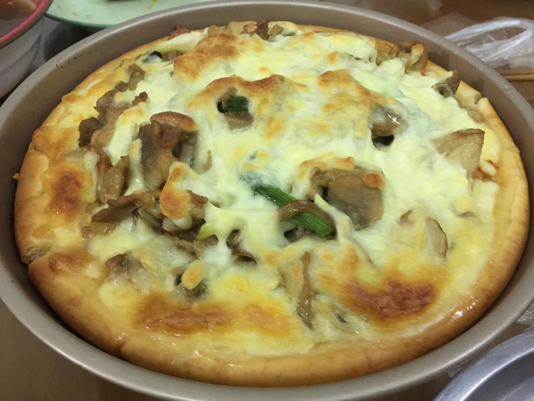 新奥尔良鸡肉蘑菇披萨（附超简单饼坯做法）