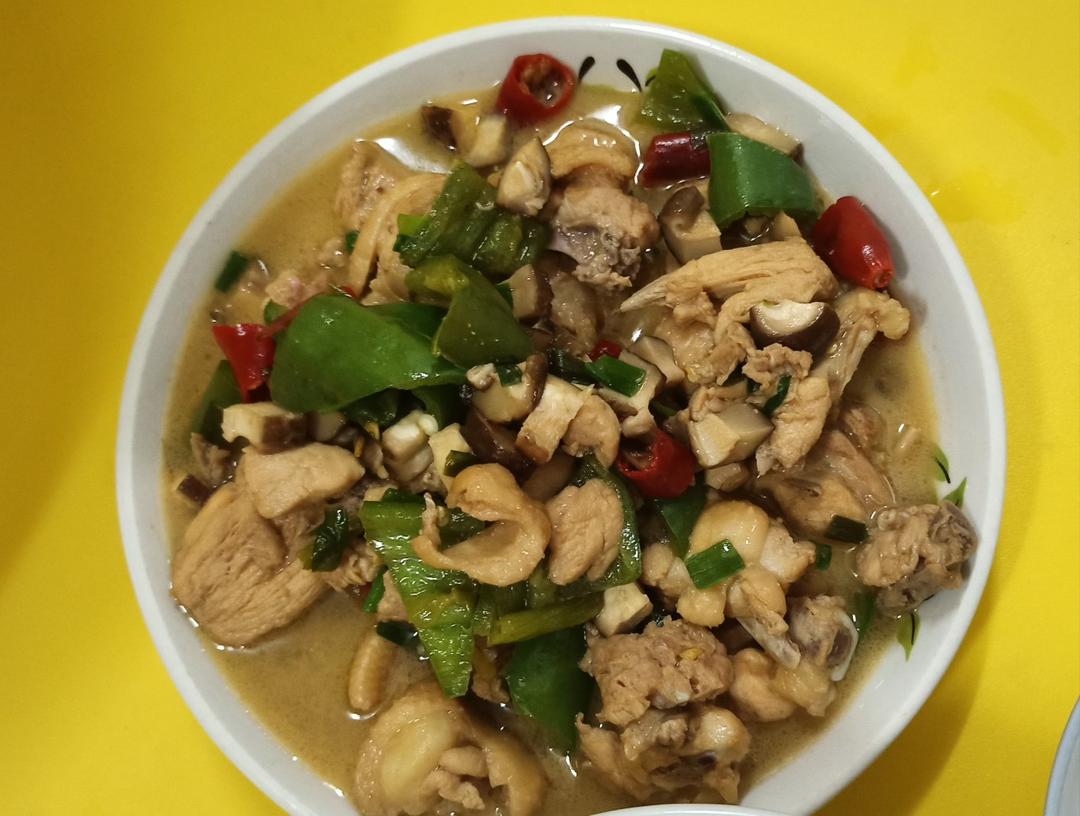 比饭店好吃很多倍的黄焖鸡