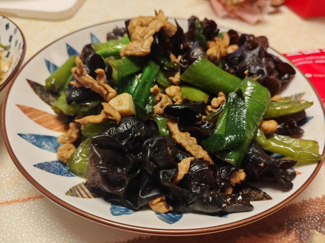 😍超好吃！还原费大厨辣椒炒肉！