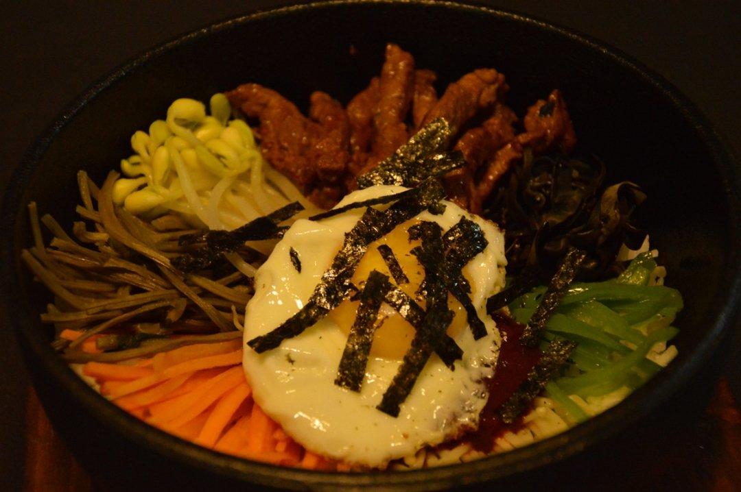 韩国石锅拌饭