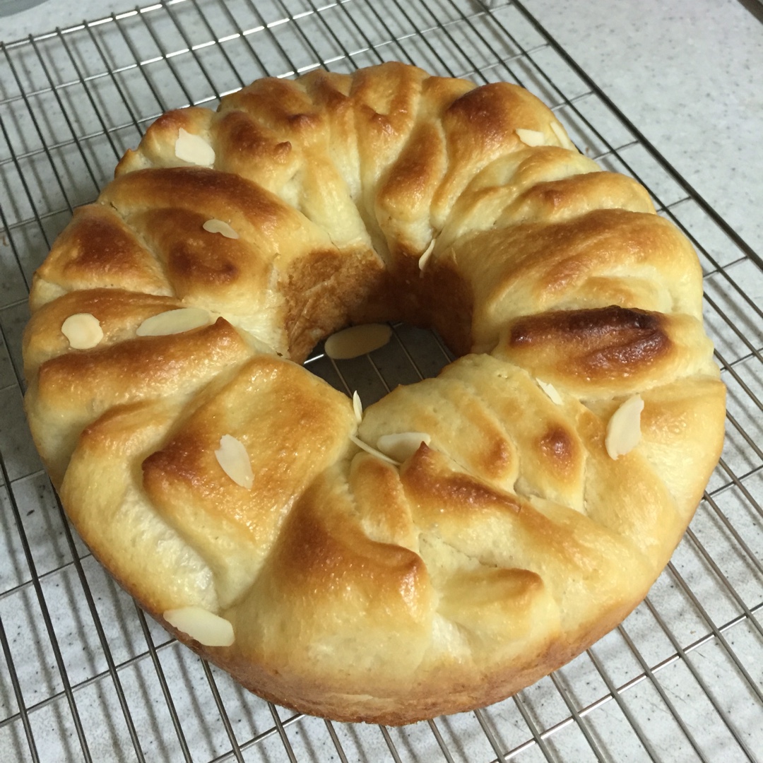 日式香浓炼乳面包