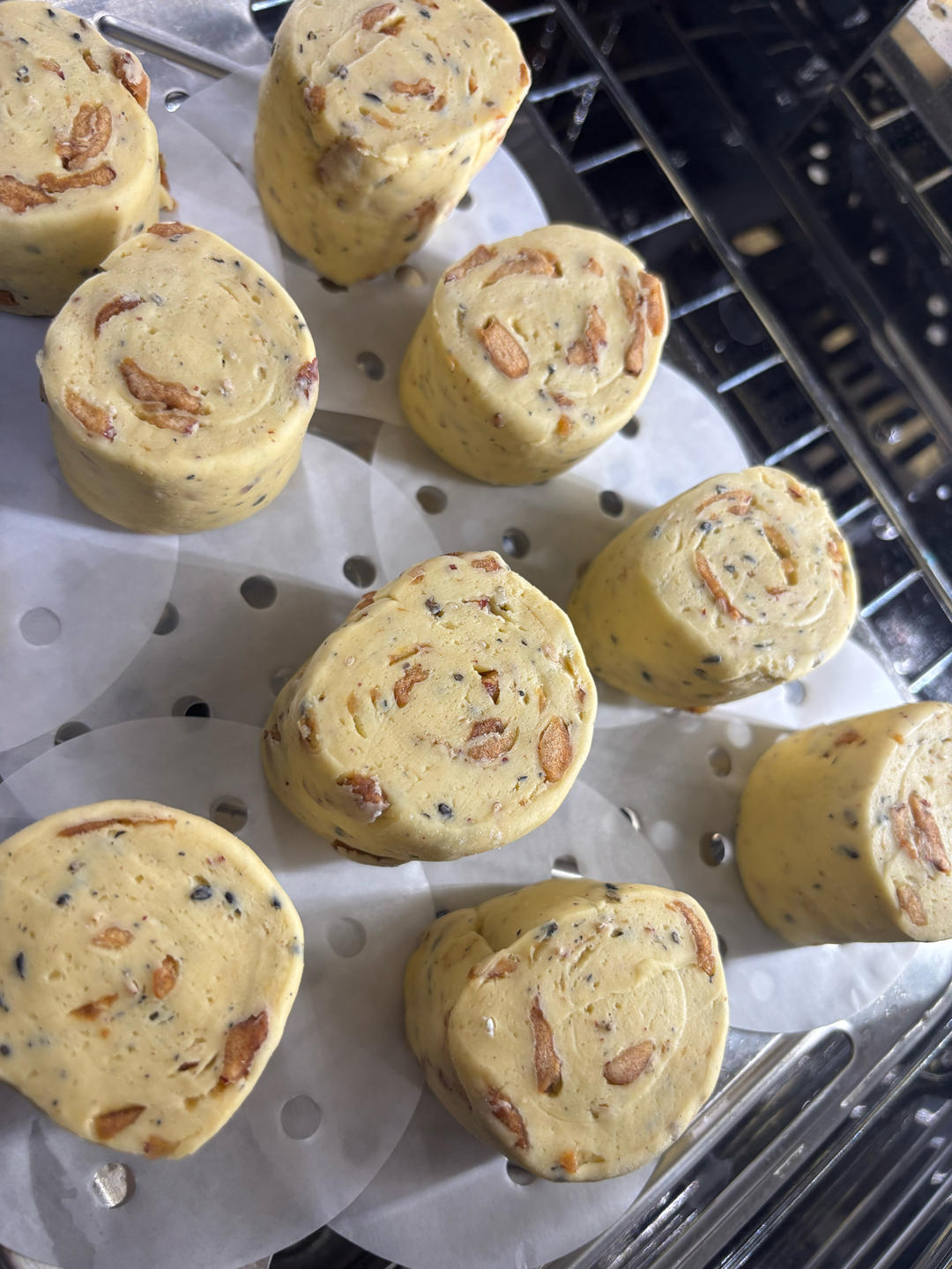 南瓜芝麻红枣馒头