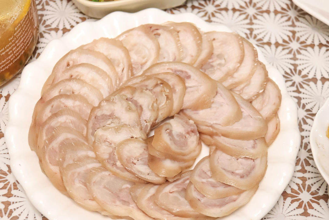 开胃凉菜【沙姜猪手】，汤汁超下饭！