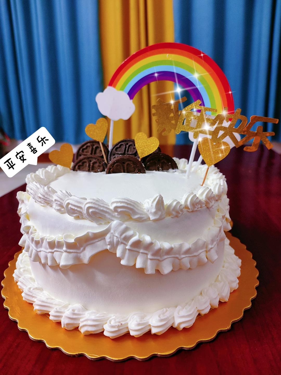 新手必成8寸生日蛋糕（详细多图干货经验分享，解决戚风蛋糕塌陷，奶油饰面涂不好，烤箱温度不好掌握等各种问题）