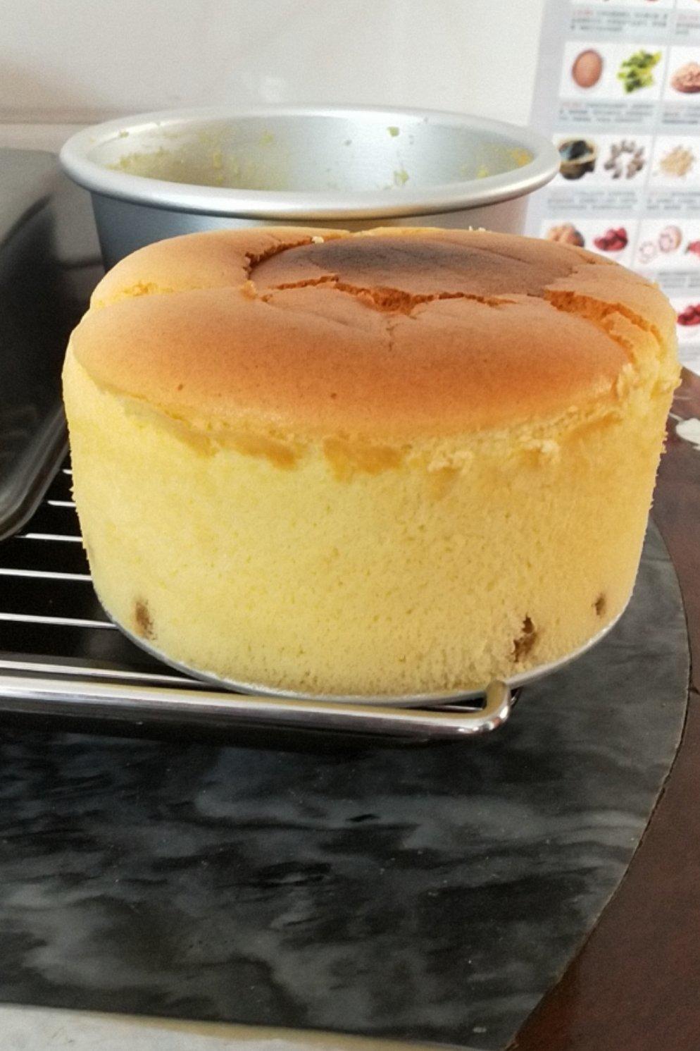 零失败的戚风蛋糕（超详细，附多组视频）2019.10.18更新（附6寸 8寸 10寸配方）