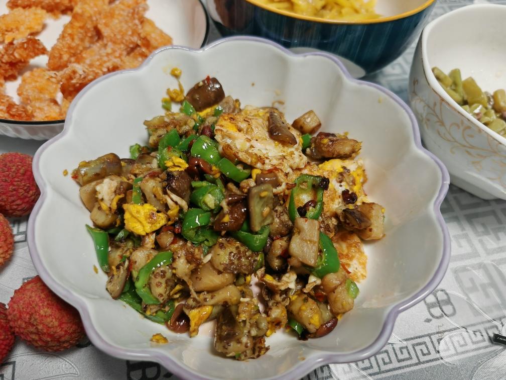 你没吃过的超级下饭的豆豉茄子炒鸡蛋