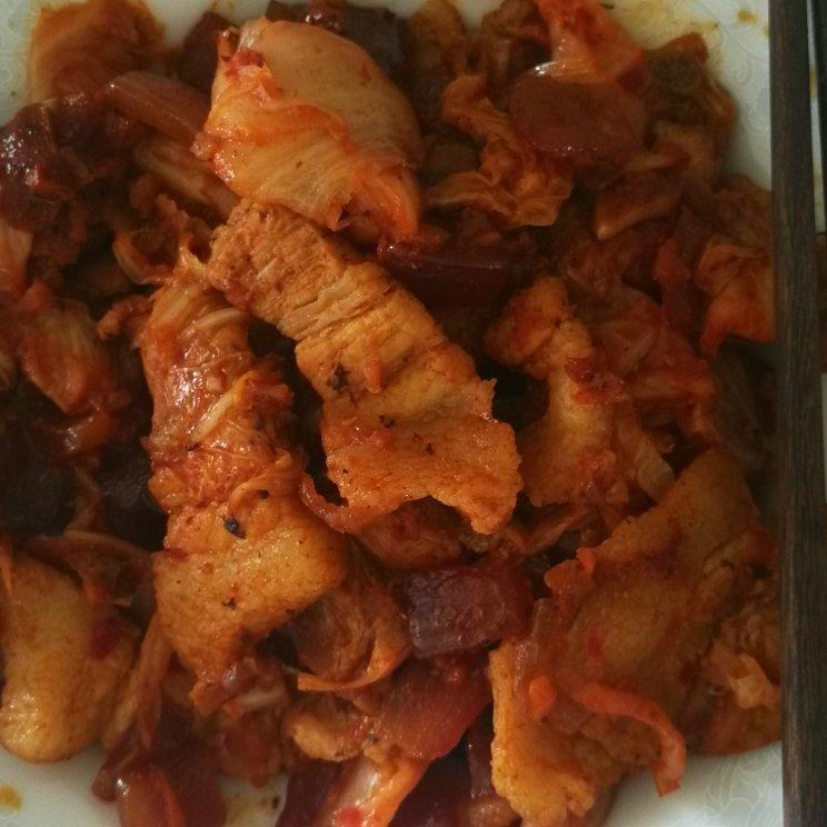 五花肉炒辣白菜