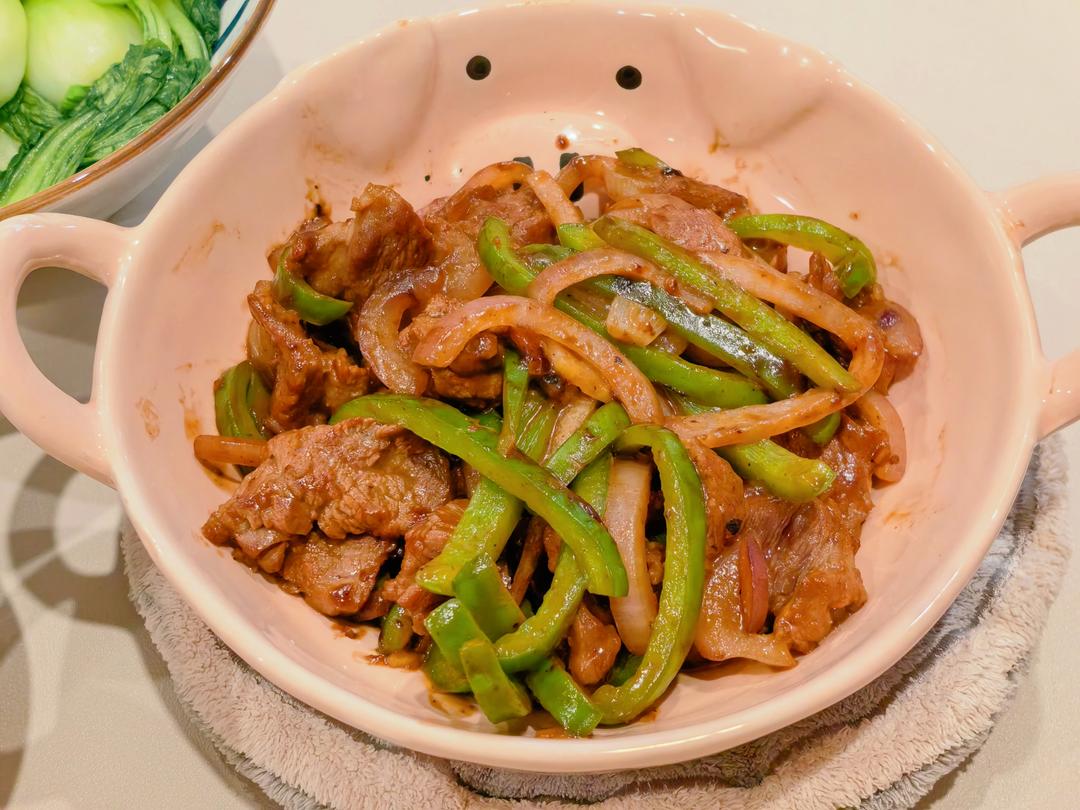 【小高姐】青椒牛肉 如何炒出嫩滑的牛肉